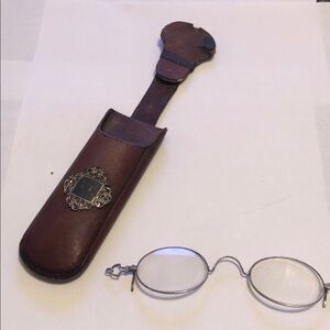 Vintage Leather pin Case with Spectacles